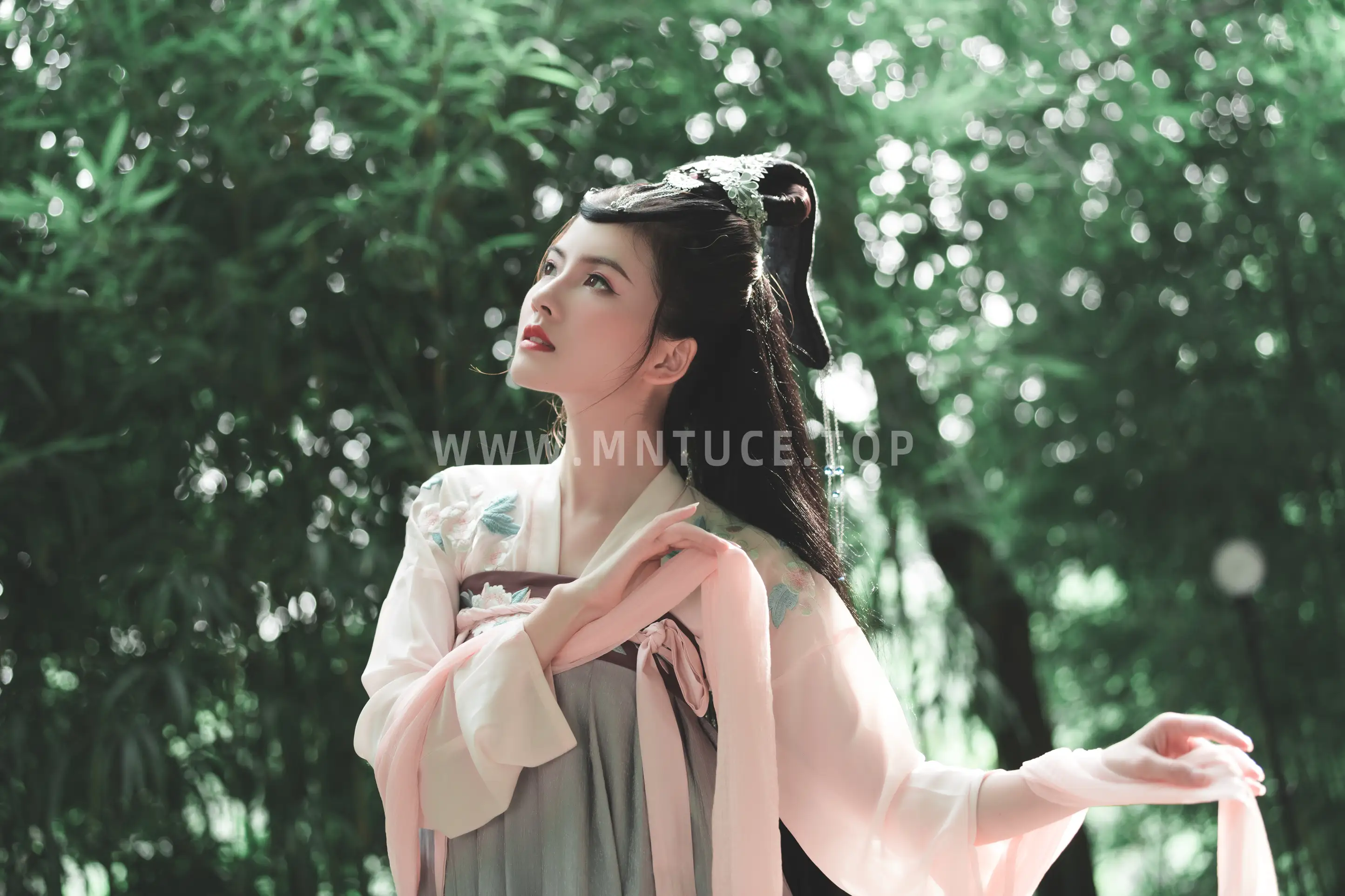 [YITUYU] 2022.06.10 Vol.1142 – Yingge DtifaDing Xiaoni#[29P]-14