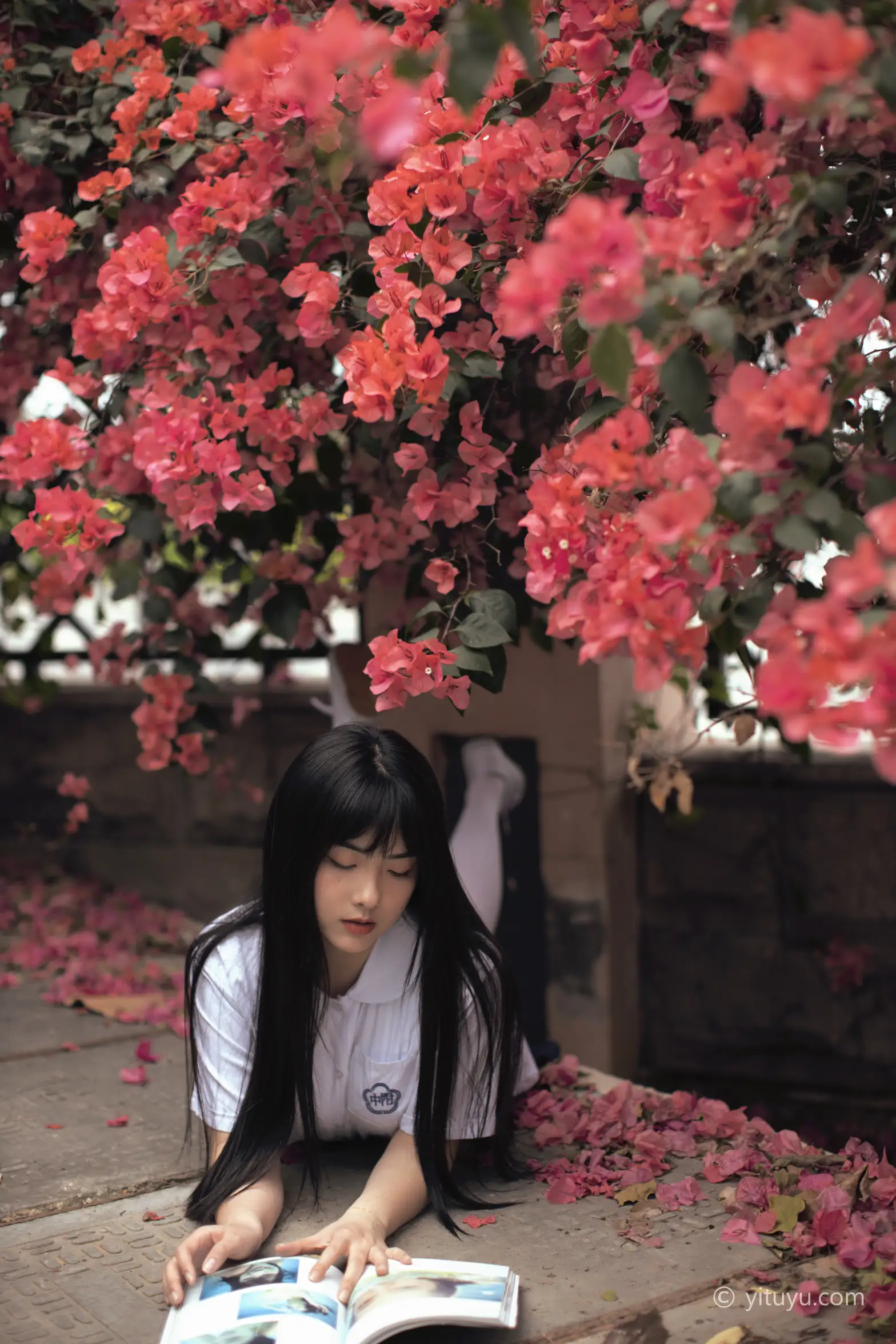 [YITUYU] 2021.04.28 Vol.046 – Flower Season Huang Ziqing#[27P]-20